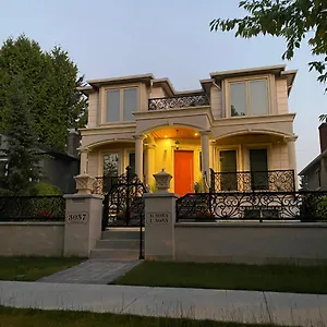 Milano Luxury Suites , Vancouver Canada
